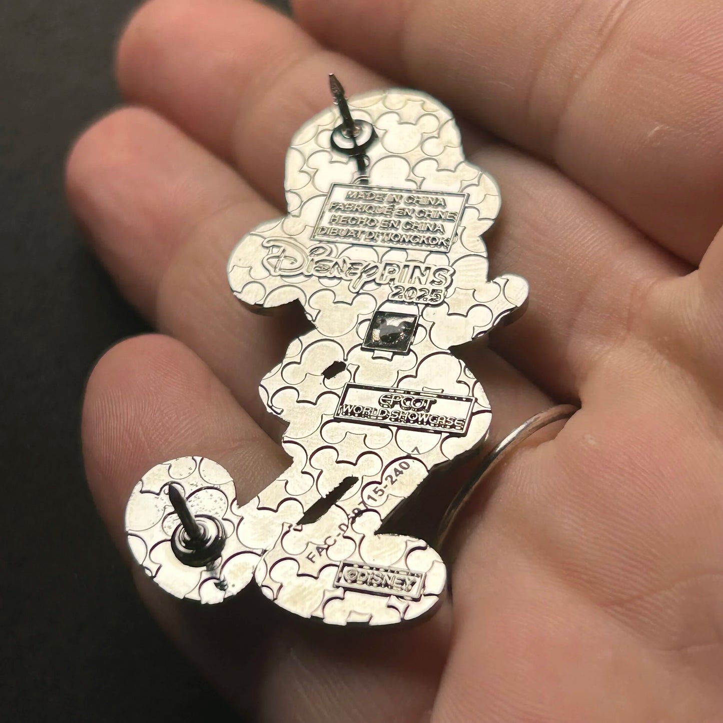 2025 - Mickey Mouse - UK - World Showcase Series -  Full Body - Disney Pin