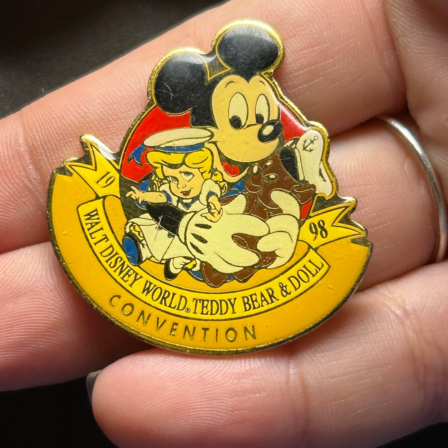 Vintage - Mickey Mouse - WDW Teddy Bear and Doll Convention - Disney Pin