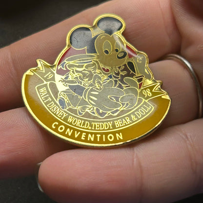 Vintage - Mickey Mouse - WDW Teddy Bear and Doll Convention - Disney Pin