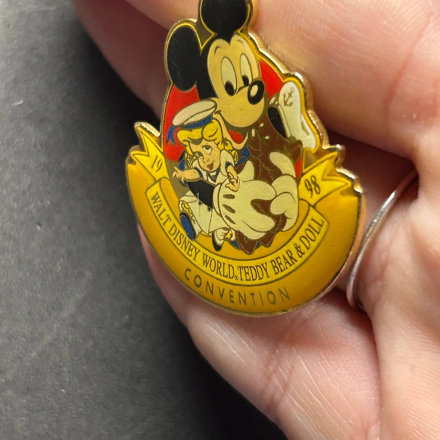 Vintage - Mickey Mouse - WDW Teddy Bear and Doll Convention - Disney Pin