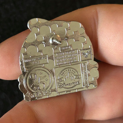 2025 - Dopey - 25 Years of Pin Trading - Hidden Disney - Pin