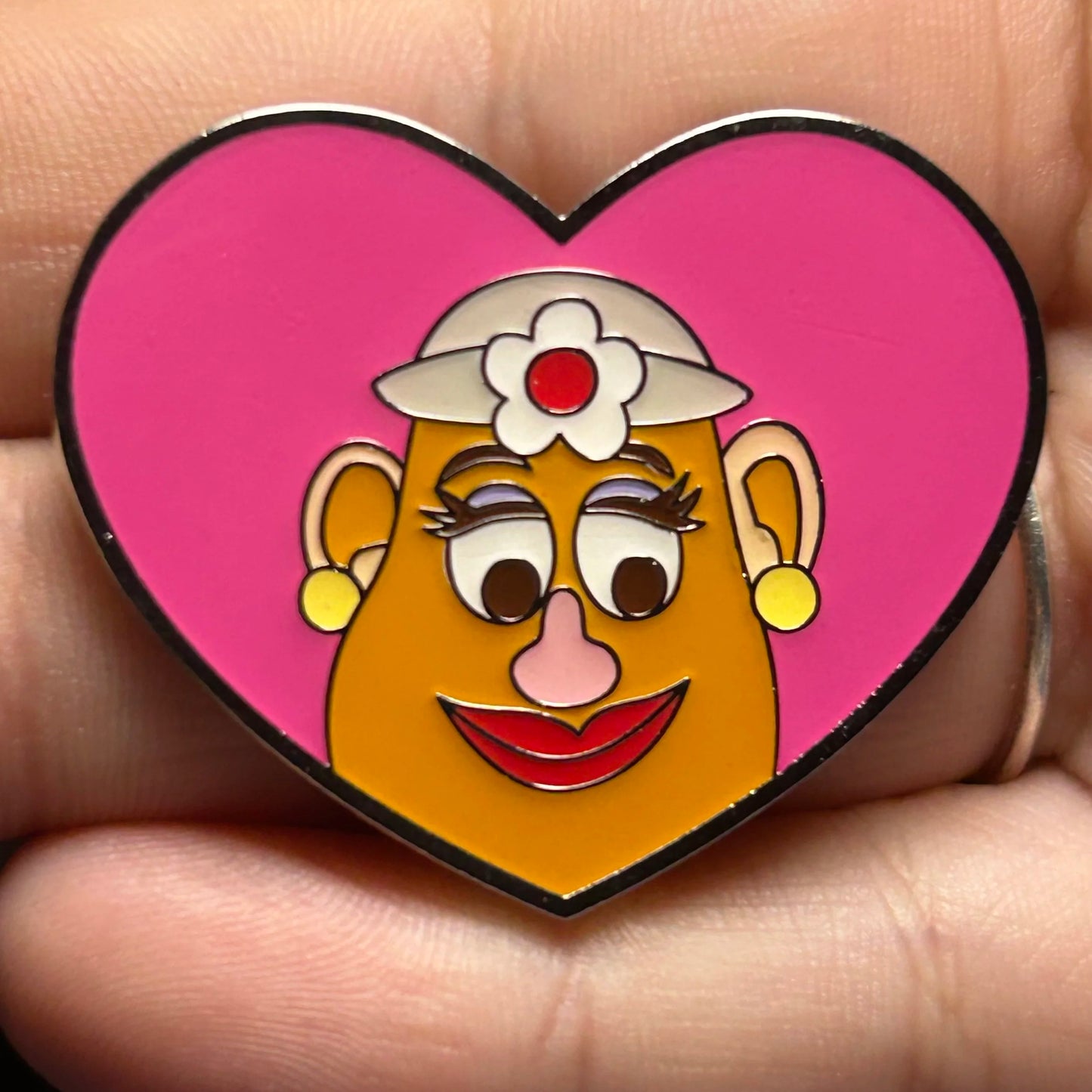 Loungefly - Mrs Potato Head - Pink Heart - Toy Story - Mystery Series - Disney Pin