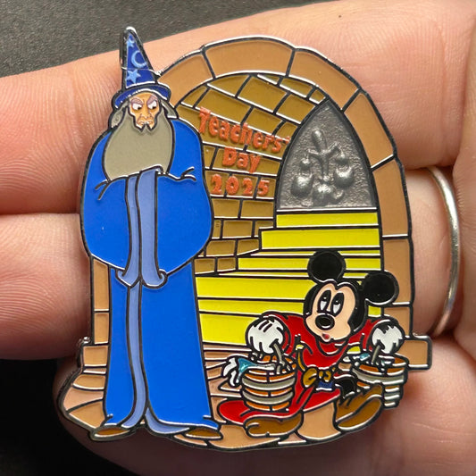 2025 - Sorcerer Mickey - Teachers Day - LR - Disney Pin