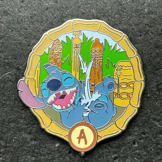 2024 - Stitch - Adventureland - Mystery Pin