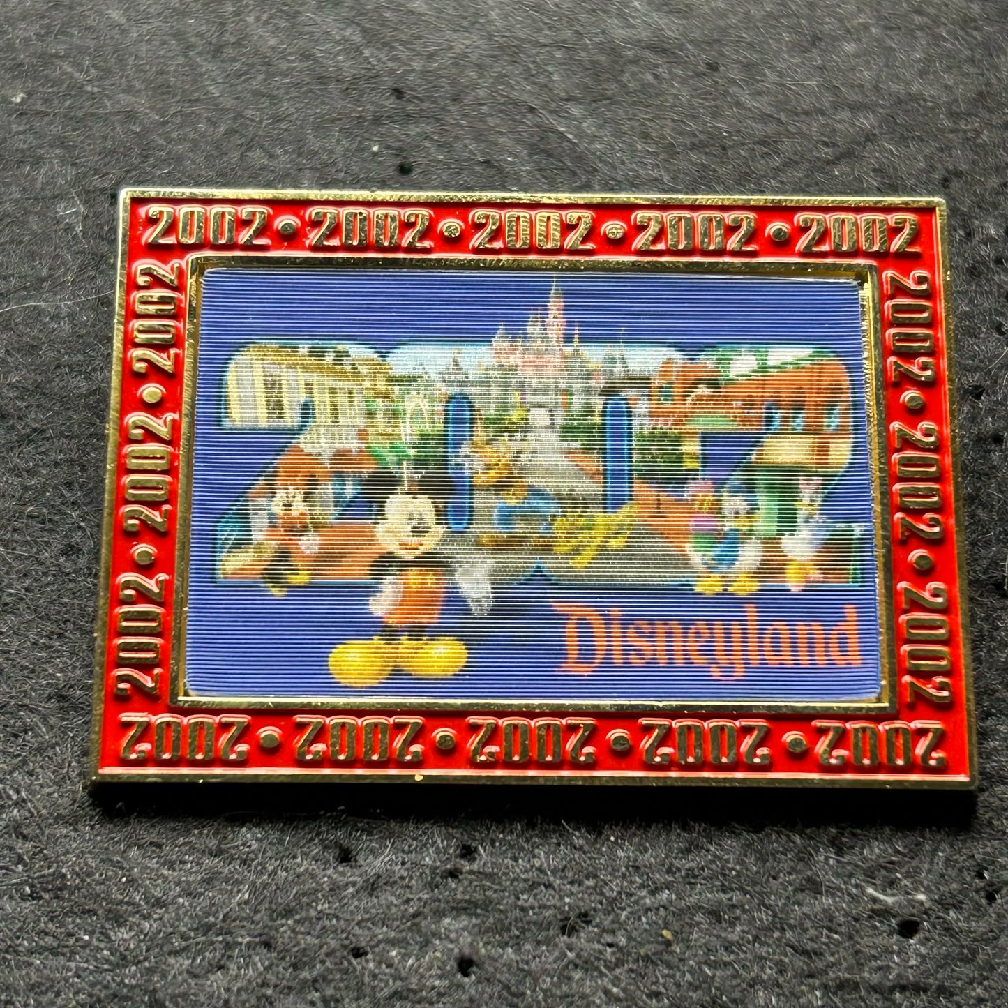2002 - Mickey, Minnie, Donald, Daisy, Goofy, and Pluto - DLR - LE 2002 - Lenticular - Disney Pin