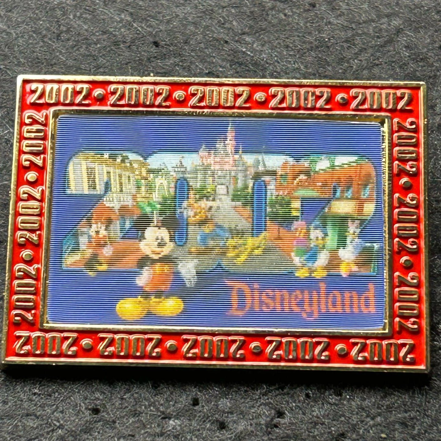 2002 - Mickey, Minnie, Donald, Daisy, Goofy, and Pluto - DLR - LE 2002 - Lenticular - Disney Pin