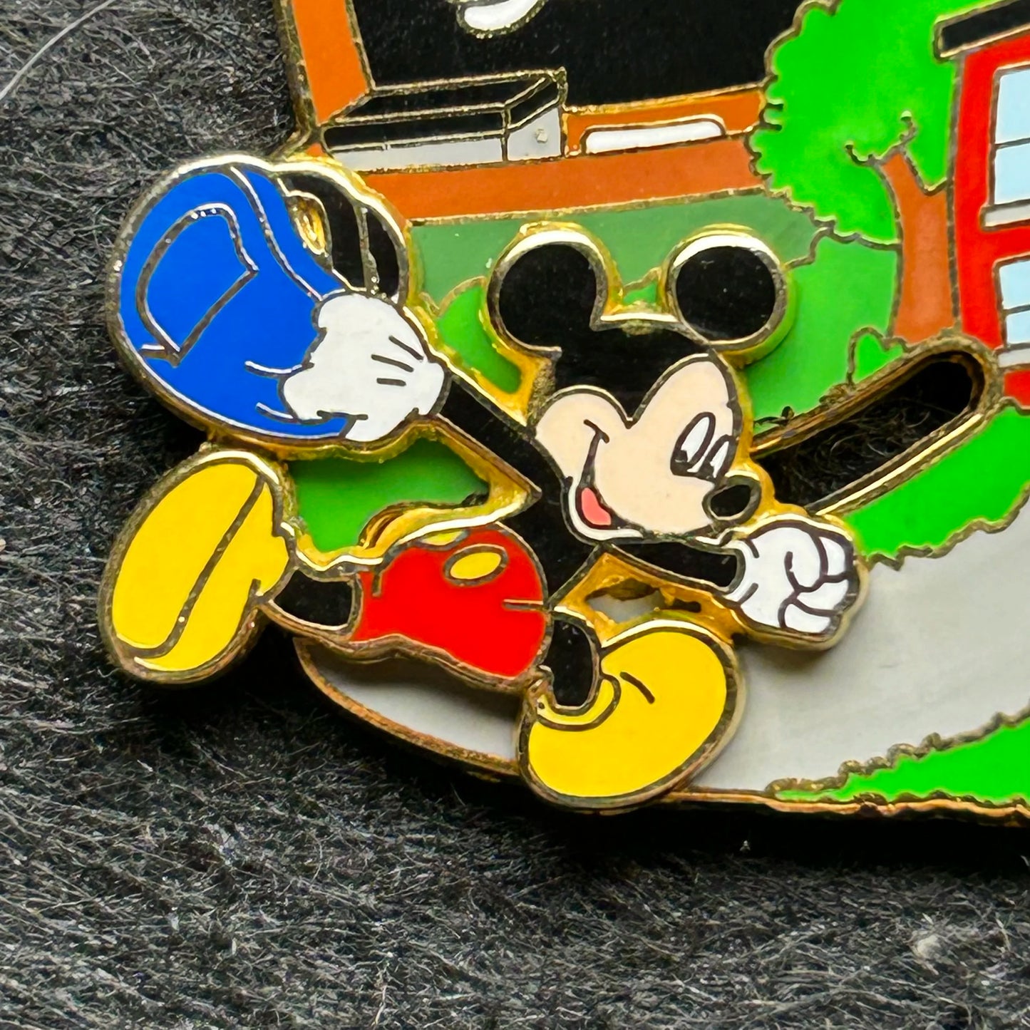 2001 - Mickey and Pluto - Back To School - LE 3,500 - Slider - Disney Pin