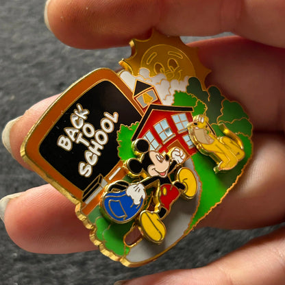 2001 - Mickey and Pluto - Back To School - LE 3,500 - Slider - Disney Pin