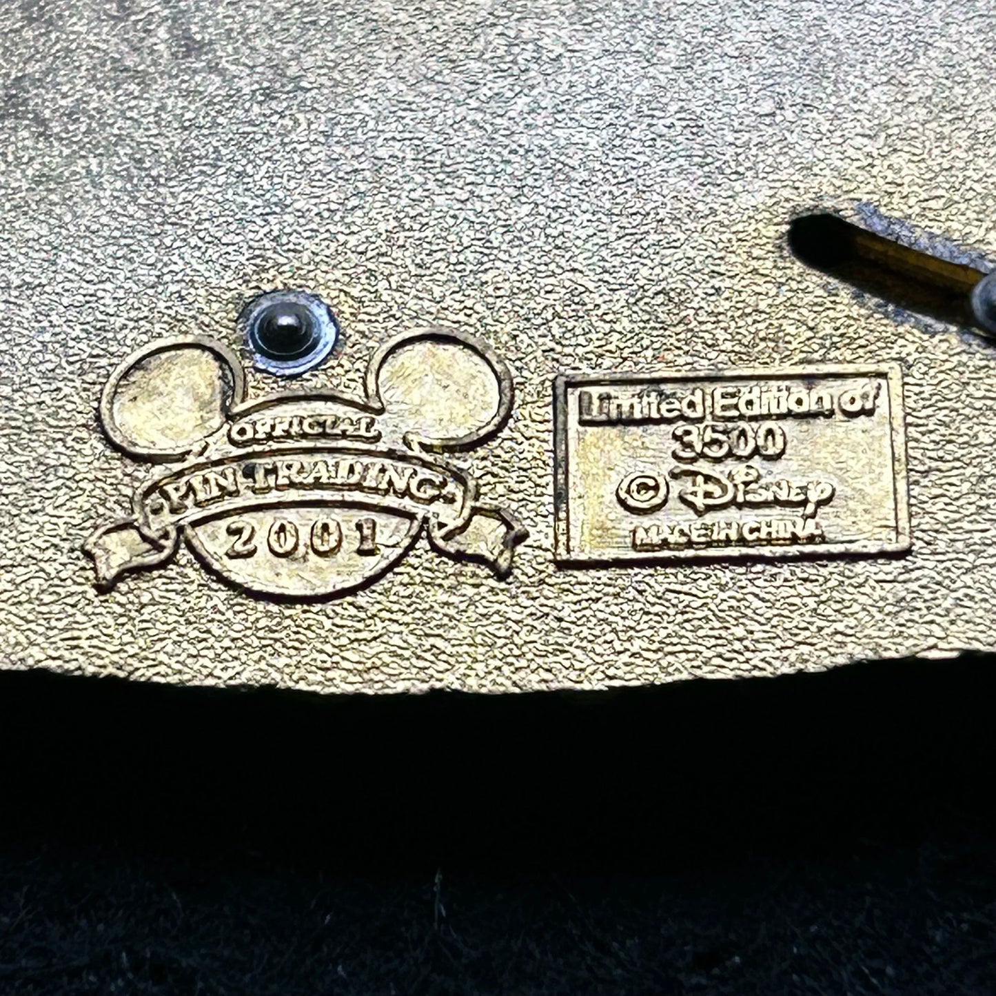 2001 - Mickey and Pluto - Back To School - LE 3,500 - Slider - Disney Pin