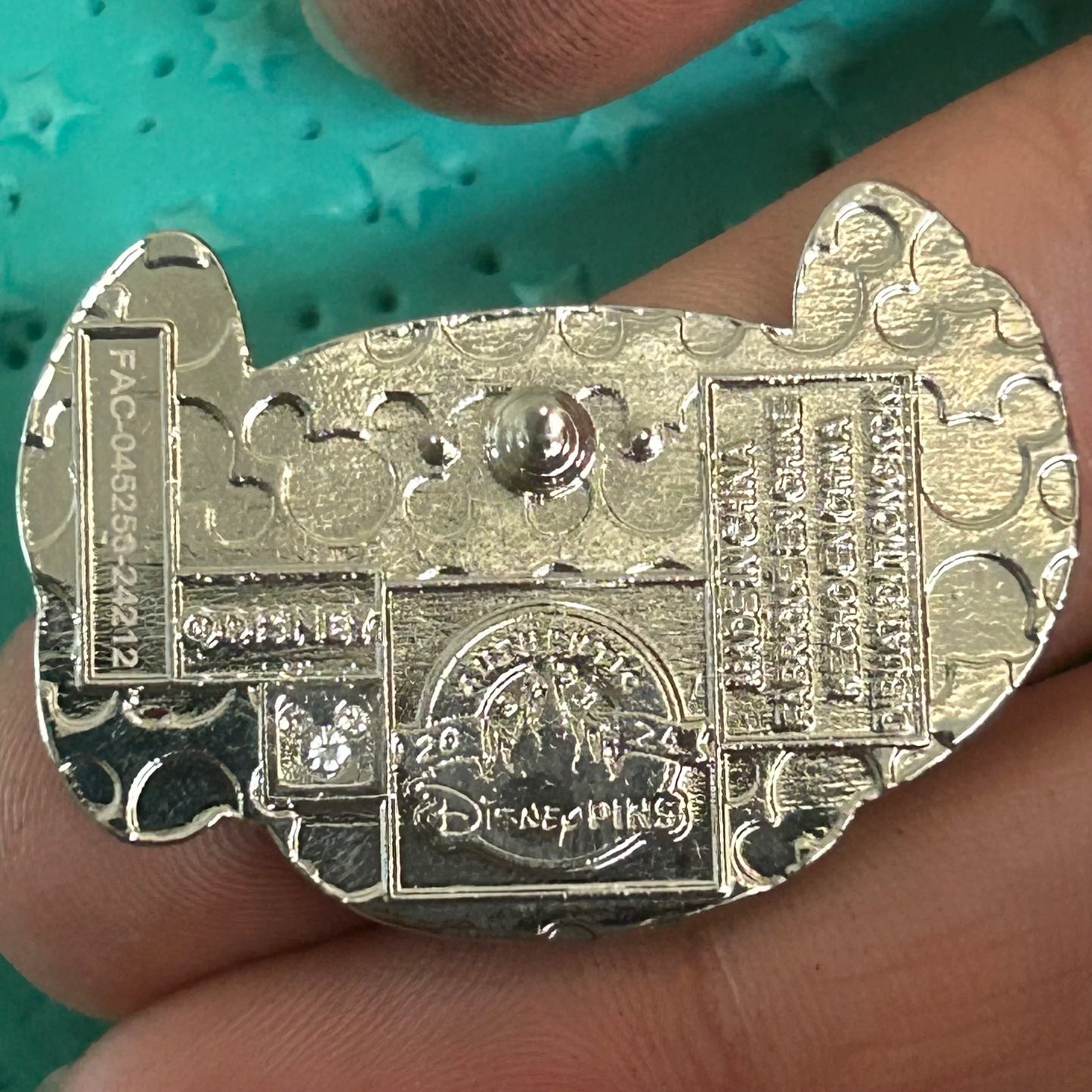 2024 - Stitch - Mystery Mug - Disney Pin