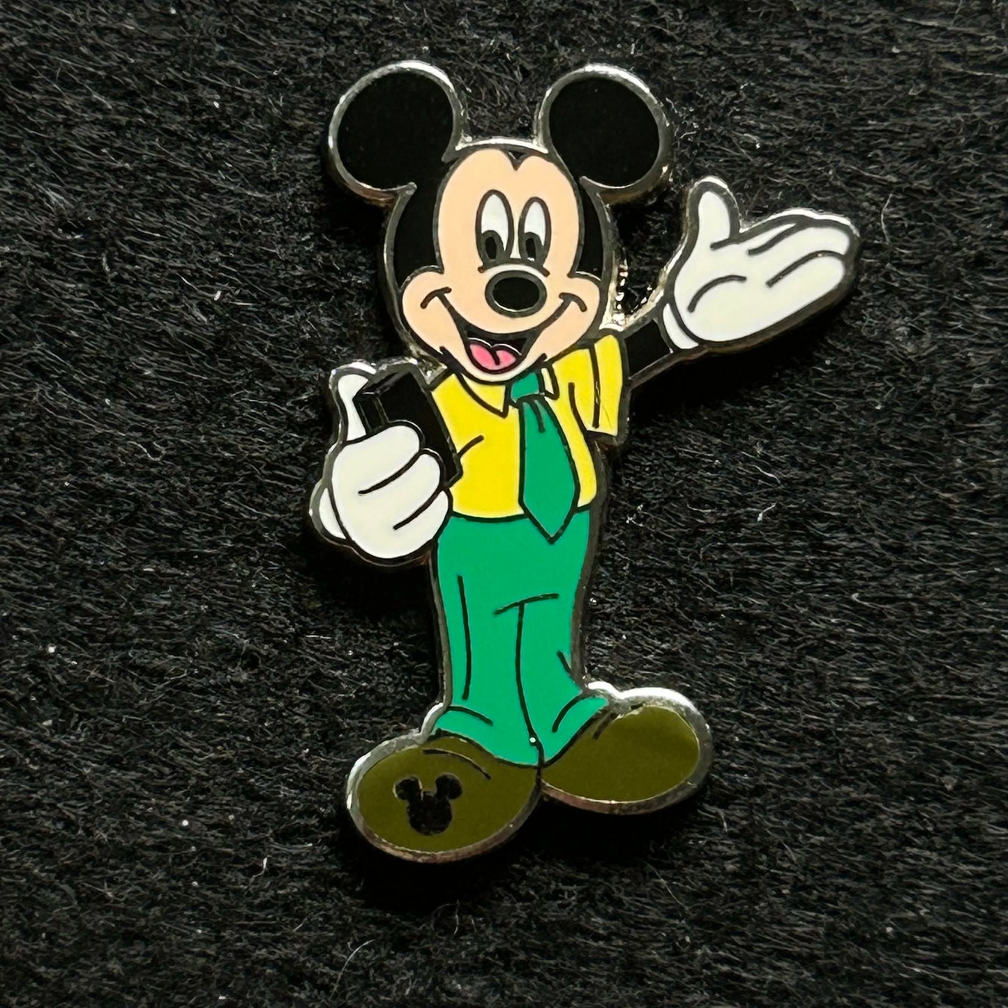 2016 - Mickey Mouse Pin Traders - Hidden Disney - Disney Pin