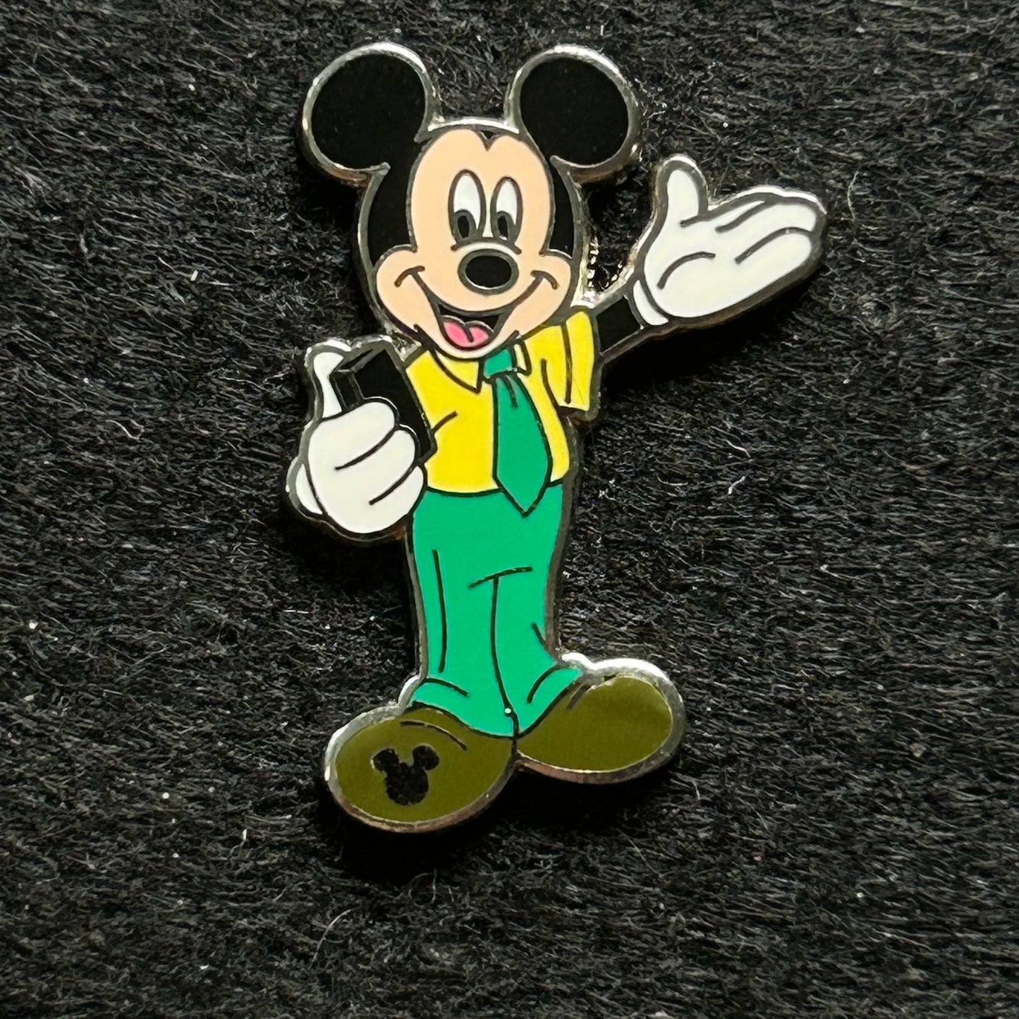 2016 - Mickey Mouse Pin Traders - Hidden Disney - Disney Pin