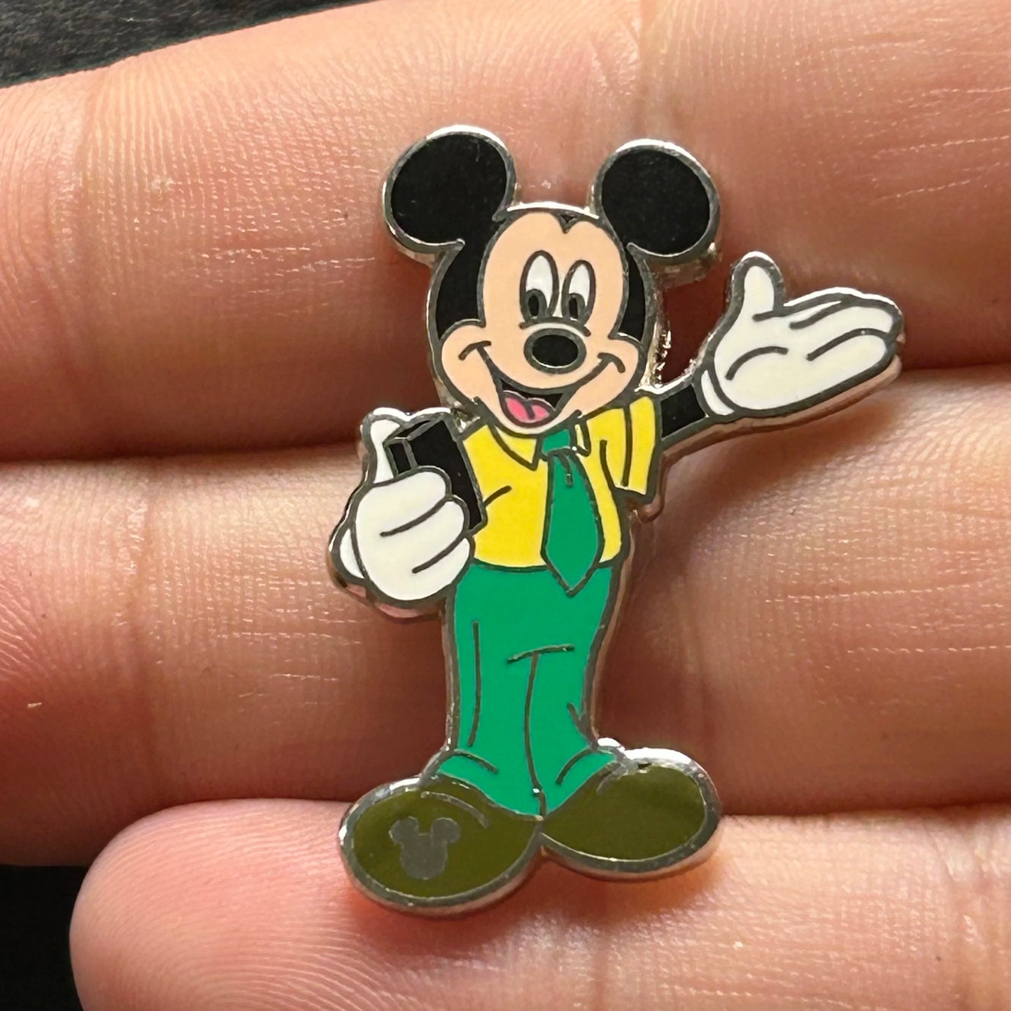 2016 - Mickey Mouse Pin Traders - Hidden Disney - Disney Pin