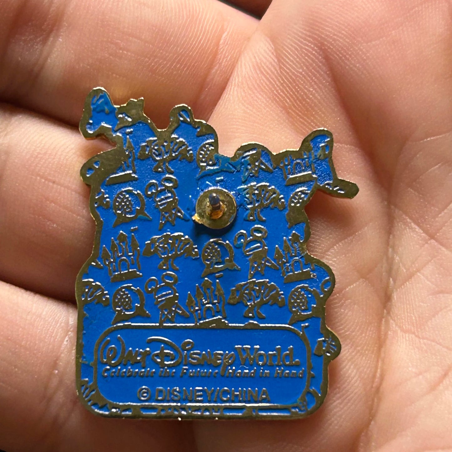 2000 - Mickey Donald Goofy - Personalized I “Heart” Grandma - Disney Pin