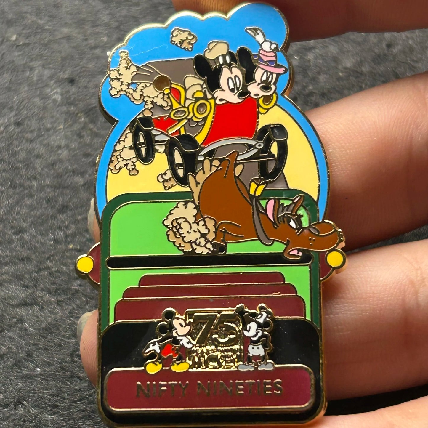 2004 - Mickey and Minnie Mouse - Nifty Nineties - LE 2,000 - Disney Pin