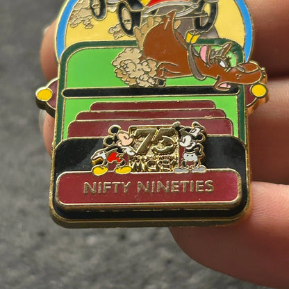 2004 - Mickey and Minnie Mouse - Nifty Nineties - LE 2,000 - Disney Pin