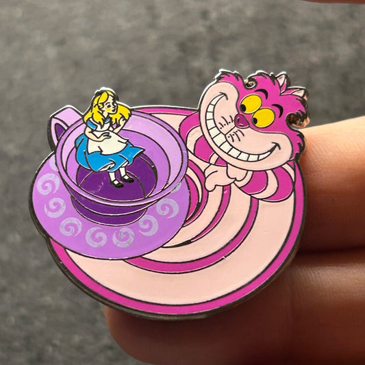 2016 - Alice and Cheshire Cat - Teacups - Disney Pin