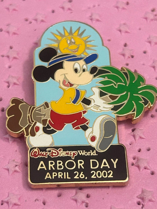 2002 - Mickey Mouse - Arbor Day - LE 3,500 - Disney Pin