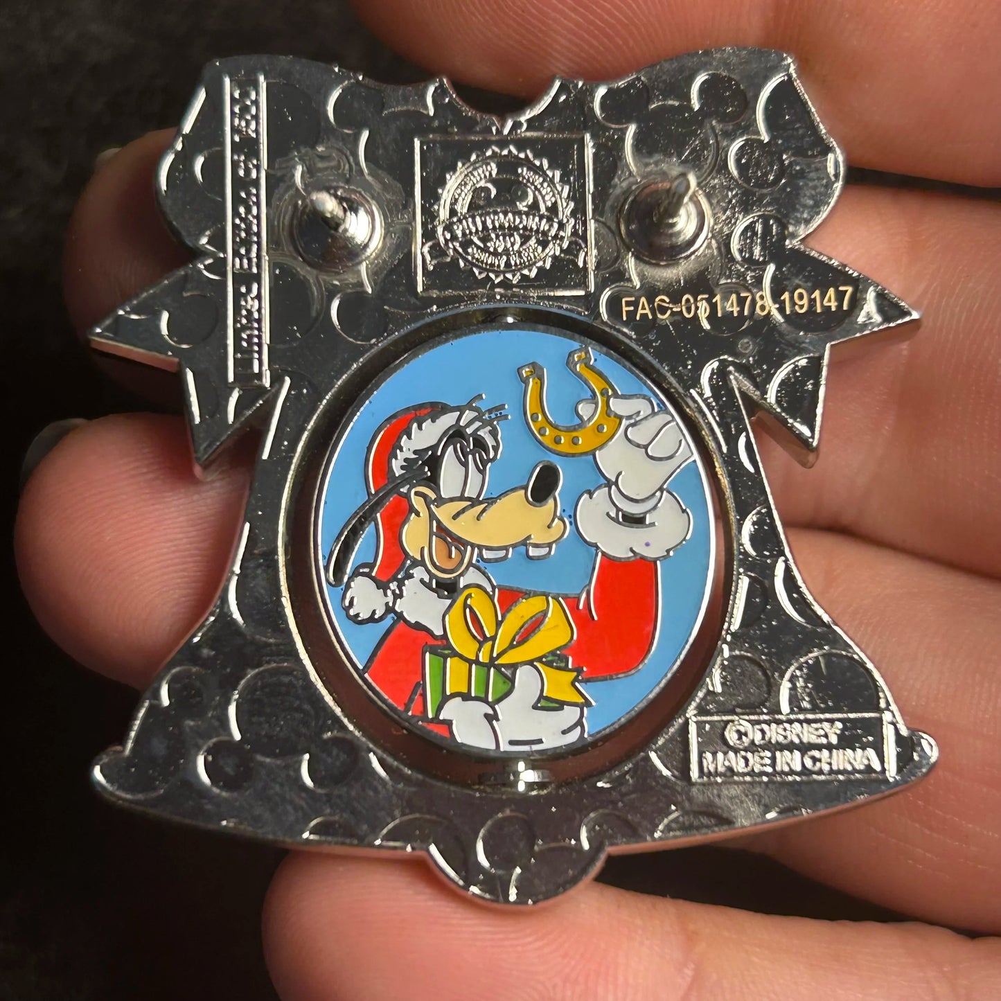 2019 - Goofy - Saratoga Springs - Holiday Bell - Ornament Series - LE 1,500 - Disney Pin