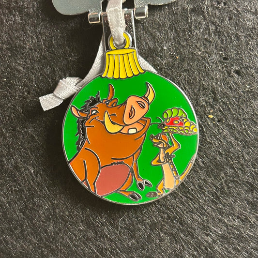 2018 - Timon and Pumbaa - With Grub - Animal Kingdom Lodge - Holiday - Ornament - LE - Disney Pin