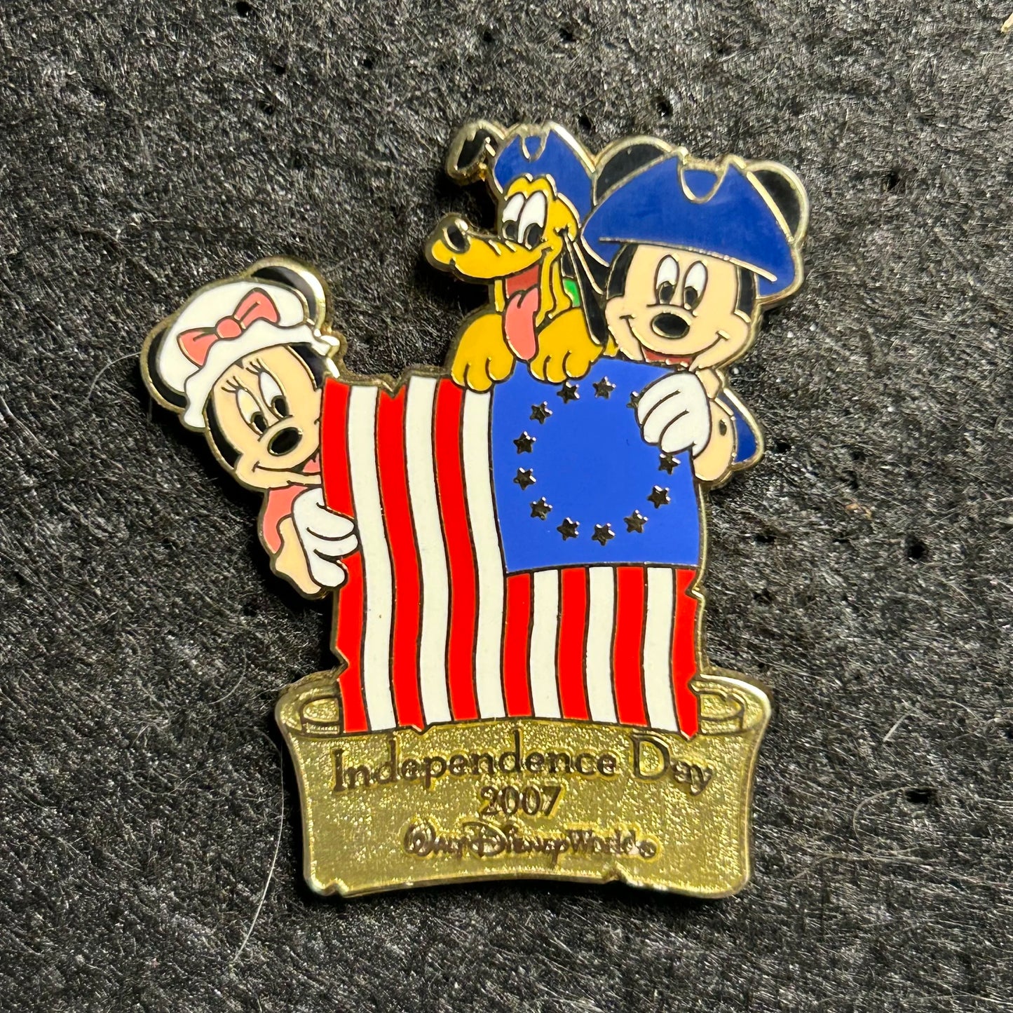 2007 - Mickey, Minnie Mouse and Pluto - American Flag - Independence Day - LE 3,000 - WDW - Disney Pin