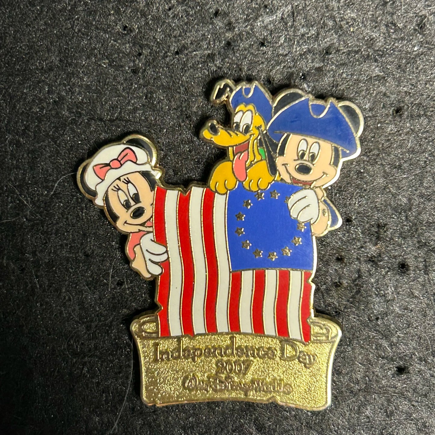 2007 - Mickey, Minnie Mouse and Pluto - American Flag - Independence Day - LE 3,000 - WDW - Disney Pin