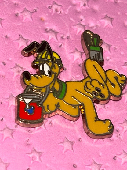 2015 - Pluto - Construction - Disney Pin