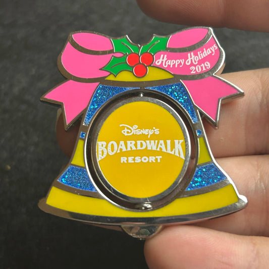 2019 - Mickey and Minnie Mouse in Car - Boardwalk Resort - LE 1,500 - Disney Pin