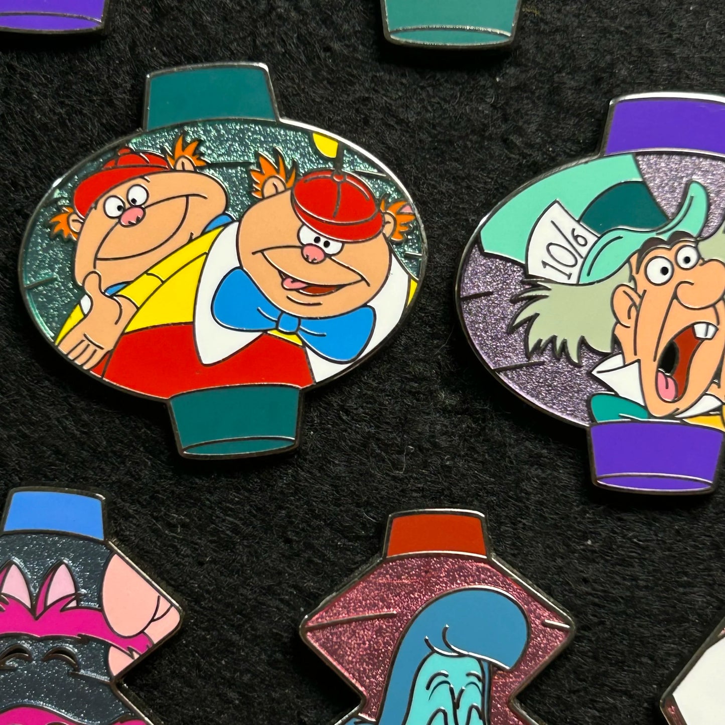 FULL SET - 2024 - 8 Pins - Alice In Wonderland Lanterns Mystery Series - Disney Pin