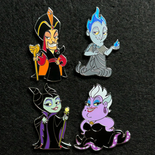 FULL SET - 2024 - 4 Pins Villains Booster Set