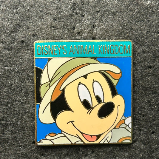 2004 - Mickey Mouse - DAK - Square - Disney Pin