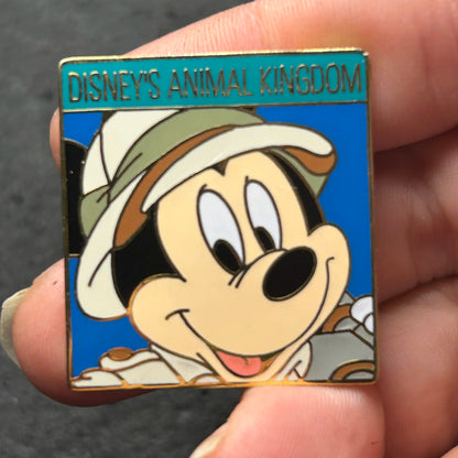 2004 - Mickey Mouse - DAK - Square - Disney Pin