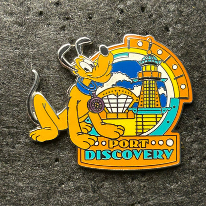 2001 - Pluto - Port Discovery - Tokyo Disney Sea - Disney Pin