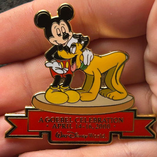 2000 - Mickey and Pluto - A Goebel Celebration - WDW - LE - Disney Pin