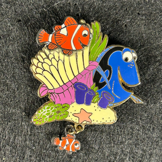 2005 - Marlin, Dory, and Nemo - On The Coral Reef - Finding Nemo - Disney Pin