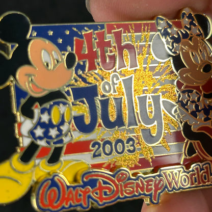 2003 - Mickey and Minnie Mouse - 4th of July - WDW - LE 3,000 - Cast Exclusive - Disney Pin