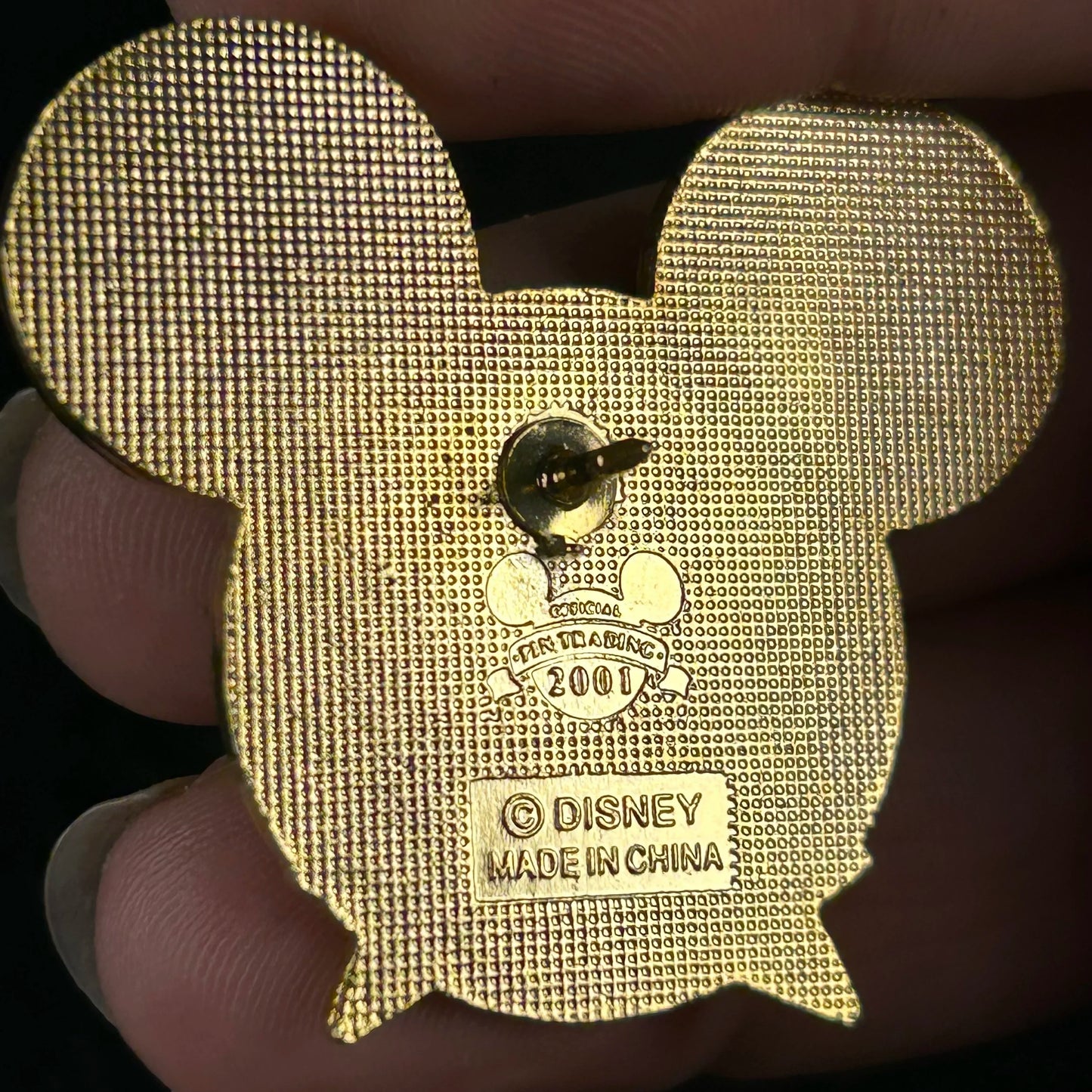 2001 - Vintage - Helping Hand Award - Disney Pin