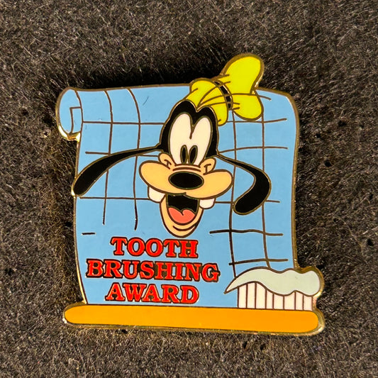 2001 - Goofy - Tooth Brushing Award - Disney Pin