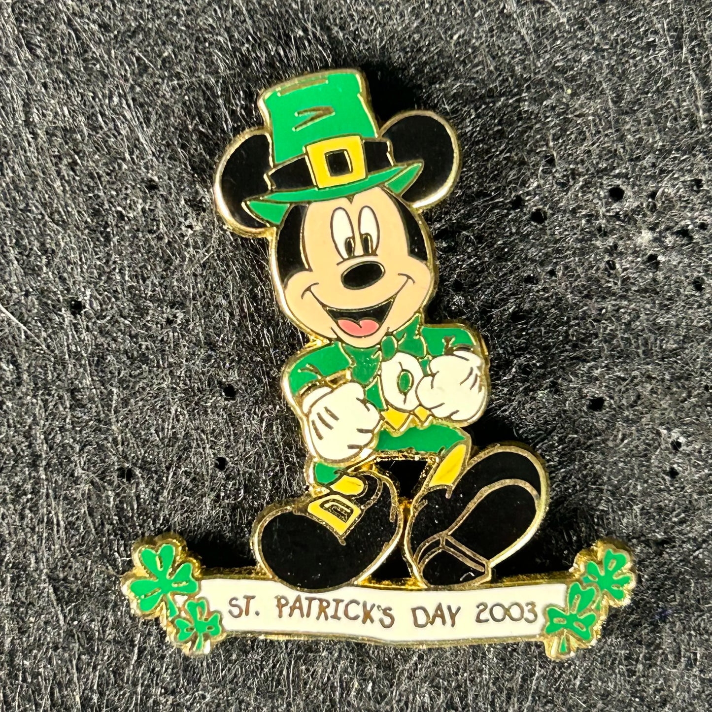 2003 - Mickey Mouse - St Patrick’s Day - LE 3,500 - Swing/Sway - Disney Pin