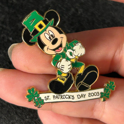 2003 - Mickey Mouse - St Patrick’s Day - LE 3,500 - Swing/Sway - Disney Pin