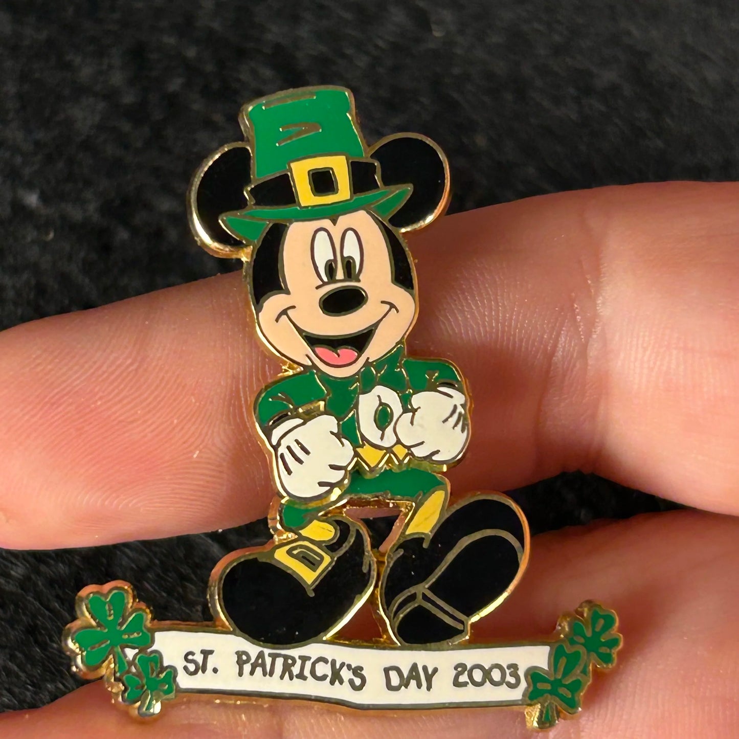 2003 - Mickey Mouse - St Patrick’s Day - LE 3,500 - Swing/Sway - Disney Pin