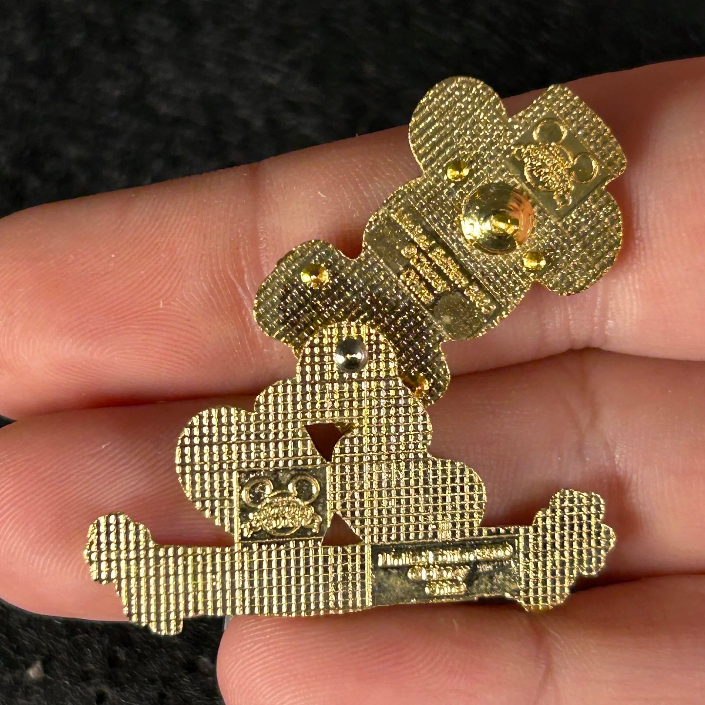 2003 - Mickey Mouse - St Patrick’s Day - LE 3,500 - Swing/Sway - Disney Pin