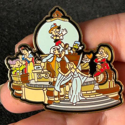 2001 - Snow White and Pinocchio - Share A Dream Come True Parade - Disney Pin