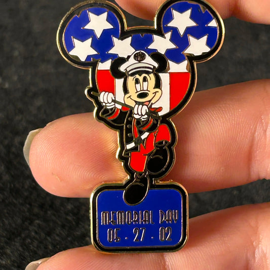 2002 - Mickey Mouse - Memorial Day -DLR - LE 3,500 - Disney Pin