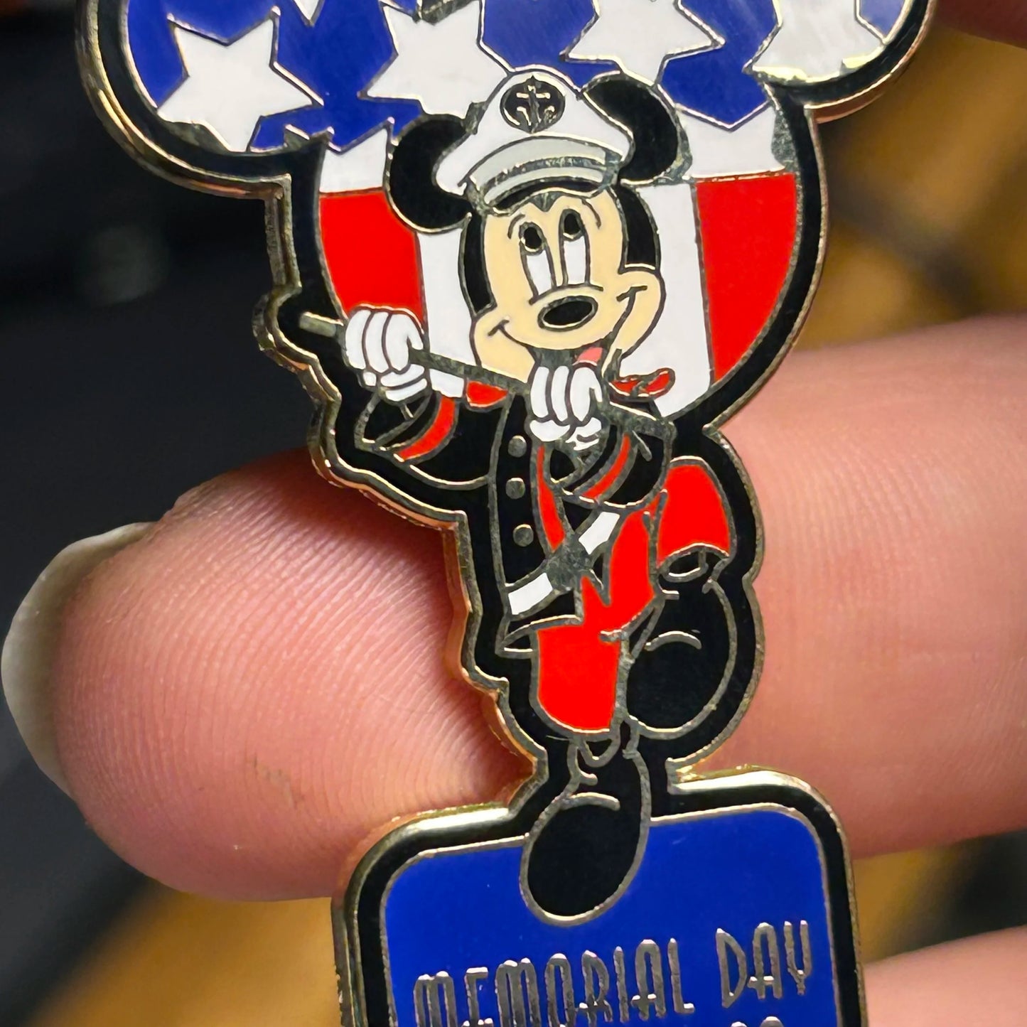 2002 - Mickey Mouse - Memorial Day -DLR - LE 3,500 - Disney Pin