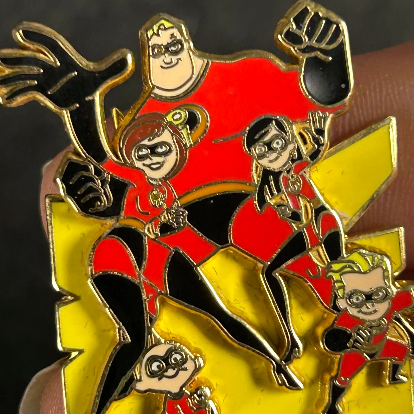 2004 - The Incredibles - Pixar - Jack Jack, Dash, Violet, Helen, and Bob - Disney Pin on Pin