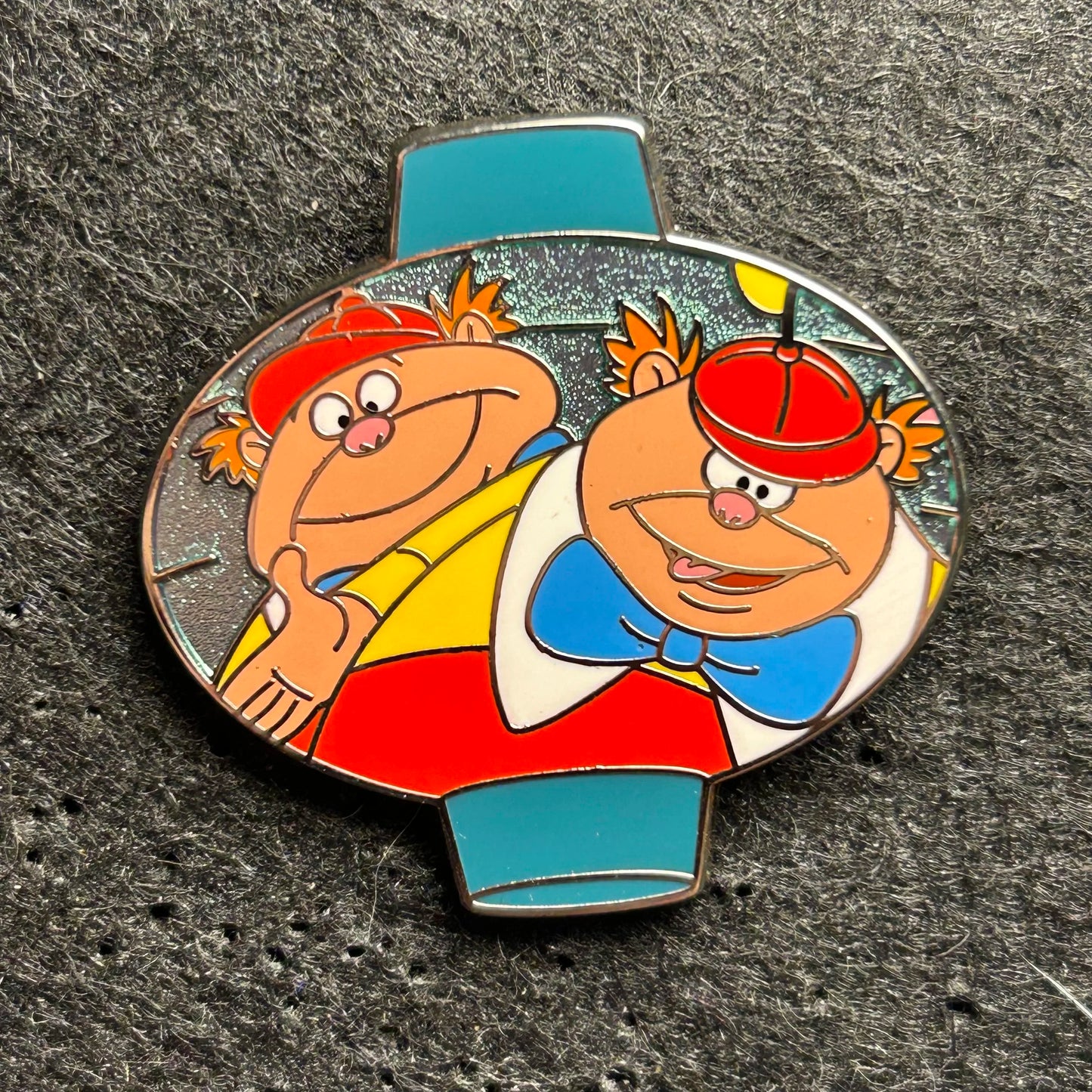 2024 - Tweedledee and Tweedledum - Alice In Wonderland - Lantern - Mystery Pin