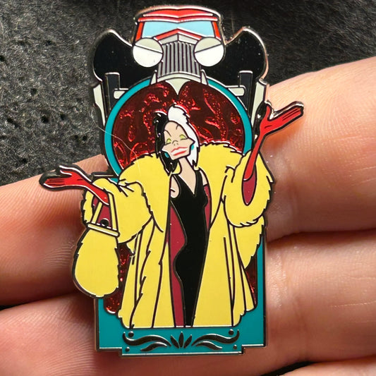 2024 - Cruella De Vil - 101 Dalmatians - Window - Mystery Pin