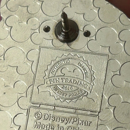 2016 - Bruce Nemo and Dory - Finding Nemo - Disney Pin