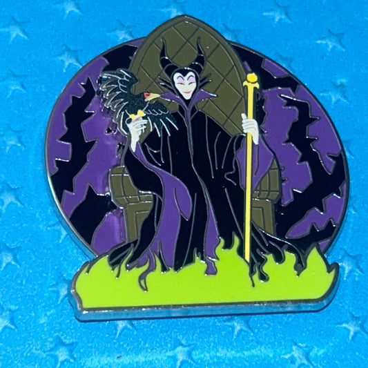 2023 - Maleficent and Diablo - Disney Pin on Pin